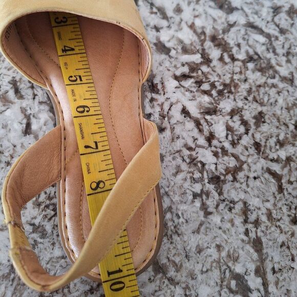 Born soft leather Sandals size 9M - Picture 8 of 8
